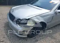 2002 Mercedes Benz C 32 AMG photo