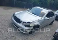 2002 Mercedes Benz C 32 AMG photo
