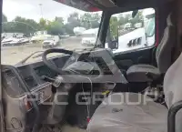 2002 Volvo VHD фото