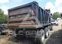 2002 Volvo VHD фото