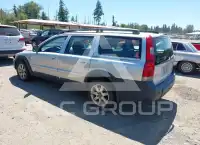 2002 Volvo V70 фото