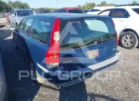 2002 Volvo V70 фото
