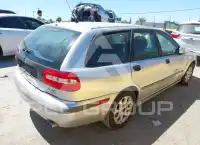 2002 Volvo V40 photo