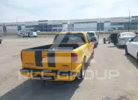 2002 GMC SONOMA photo
