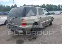 2002 GMC YUKON фото