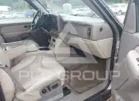2002 GMC YUKON фото