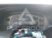 2002 GMC YUKON фото