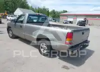 2002 GMC Sierra photo