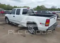 2002 GMC Sierra photo