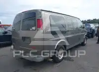 2002 GMC Savana фото