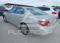 2002 Lexus ES300 photo