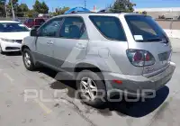 2002 Lexus RX300 фото