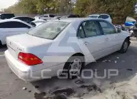 2002 Lexus LS430 фото