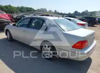2002 Lexus LS430 photo