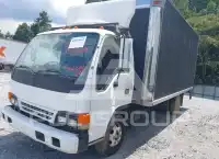 2002 Isuzu NPR фото