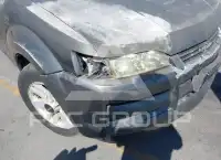 2002 Isuzu AXIOM photo