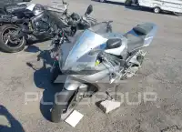 2002 Yamaha YZFR1 фото