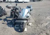 2002 Yamaha YZFR1 фото