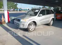 2002 Toyota RAV4 фото
