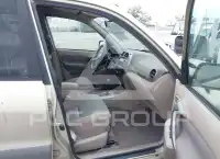 2002 Toyota RAV4 photo