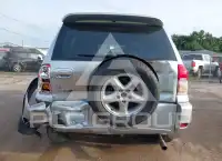 2002 Toyota RAV4 фото