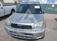 2002 Toyota RAV4 photo