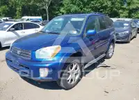 2002 Toyota RAV4 photo