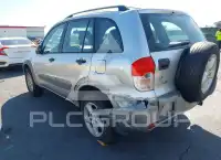 2002 Toyota RAV4 photo
