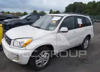 2002 Toyota RAV4 photo