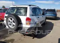 2002 Toyota RAV4 photo