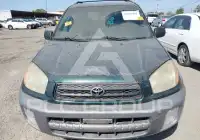 2002 Toyota RAV4 фото