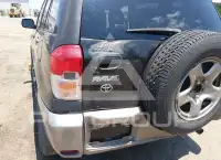 2002 Toyota RAV4 фото