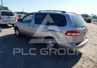 2002 Toyota SIENNA фото