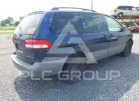 2002 Toyota SIENNA фото
