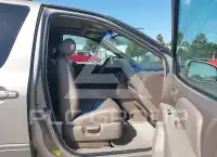 2002 Toyota SIENNA фото