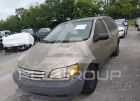 2002 Toyota SIENNA фото