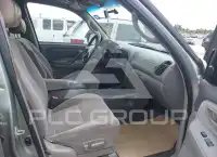 2002 Toyota SEQUOIA фото