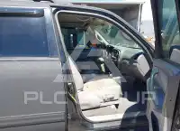 2002 Toyota SEQUOIA фото