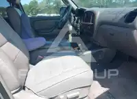 2002 Toyota SEQUOIA фото
