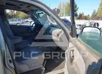 2002 Toyota SEQUOIA фото