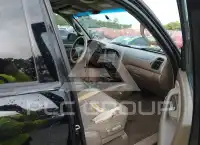 2002 Toyota SEQUOIA фото