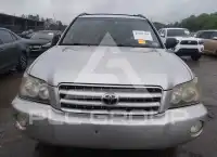 2002 Toyota Highlander photo