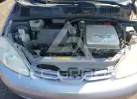 2002 Toyota PRIUS фото