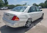 2002 Toyota AVALON photo