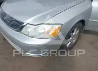 2002 Toyota AVALON фото