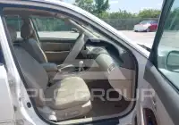 2002 Toyota AVALON photo