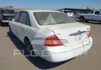 2002 Toyota AVALON photo