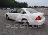 2002 Toyota AVALON photo