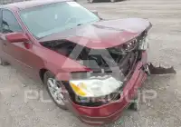 2002 Toyota AVALON фото