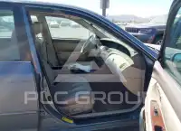 2002 Toyota AVALON фото